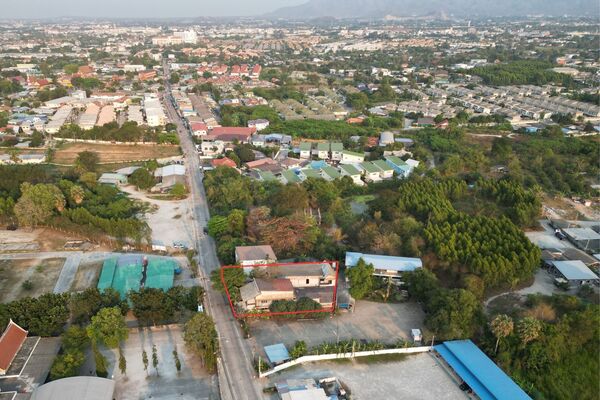 ขายด่วน! สำนักงานพร้อมคลังสินค้า ใจกลางเมือง อ่างศิลา อำเภอเมือง จ.ชลบุรี 227 ตร.ว. พื้นที่ใช้สอย 700 ตร.ม.