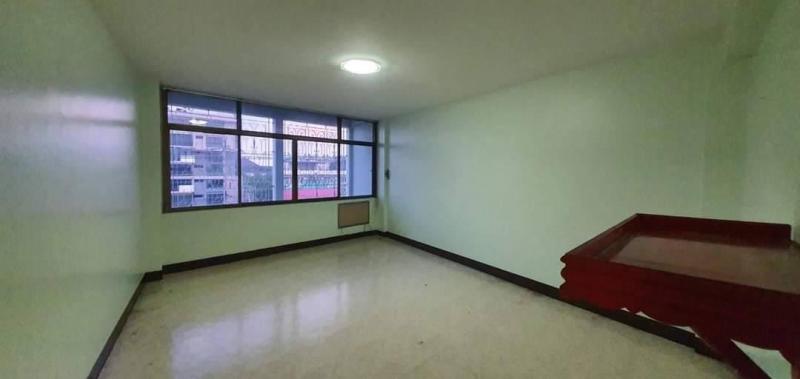 รหัสC6077 ให้เช่าอาคารพาณิชย์ 4ชั้น พร้อมที่ดินและโกดัง ริมถนนพระราม3 บางคอแหลม ที่จอดรถเยอะ