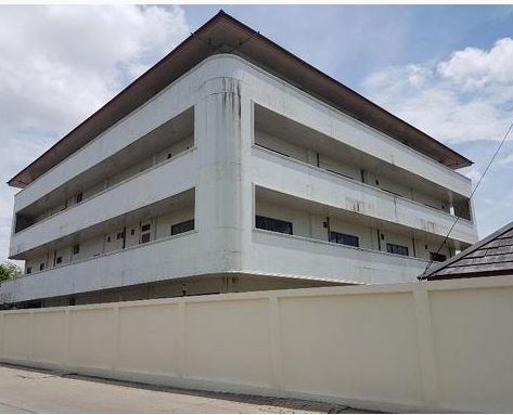 ให้เช่าพื้นที่ โกดัง อาคารสำนักงาน 4 ชั้น  เนื้อที่ 418 ตรว. พื้นที่โดยรวม 2,418 ตรม. เฉลิมพระเกียรติ ร.9 ซอย79