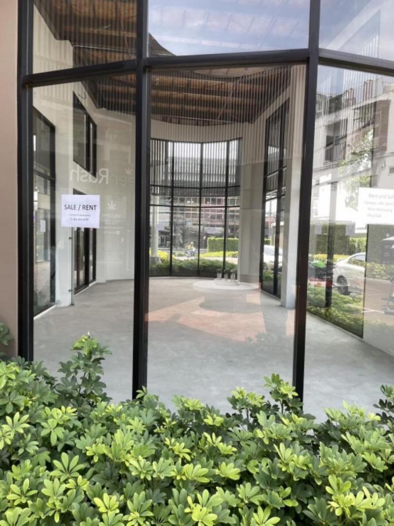 ให้เช่า ร้านค้าในครงการขนาด55 ตร.ม. ศุภาลัยเวอเรนด้า รามคำแหง โครงการมีห้องอยู่อาศัย 2,073 ห้อง ใกล้MRT 