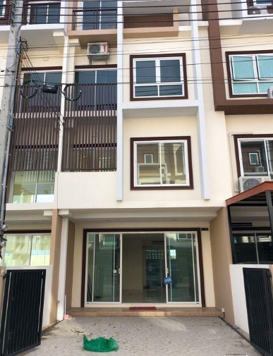  ให้เช่าทาวน์โฮม 4 ชั้น ปรัชญาบิซโฮม2 อ่อนนุช-สุวรรณภูมิ ติดถนนลาดกระบัง ใกล้สนามบินสุวรรณภูมิ 
