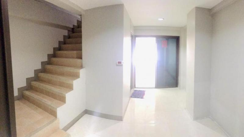 BH2751 ให้เช่าอาคารพาณิชย์ 4 ชั้น ย่านนวลจันทร์ ใกล้สถานีสายสีชมพู   Agent Post contact : คุณบัว Bua Agent 0936464597