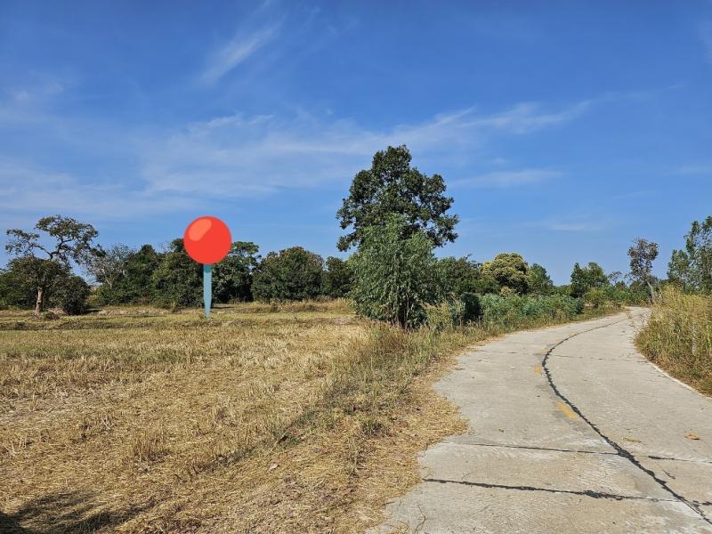  รหัสทรัพย์ : M-7763ที่ตั้ง : สุวรรณภูมิ ร้อยเอ็ดประเภททรัพย์ : ที่ดินเนื้อที่ : 5-3-81.3ไร่ทิศ : ตะวันออกเฉียงเหนือหน้ากว้าง : 60 เมตร ลึก : 170 เมตร– ห่างจากอำเภอเมืองสุวรรณภูมิ 2 กม.– ใกล้ปั๊มPTT– ใกล้ Big C– ใกล้ Lotus– สำนักงานขนส่งจังหวัดร้อยเอ็ด– โรงเรียนสุวรรณภูมิพิทยไพศาล สอบถามรายละเอียดเพิ่มเติมได้ค่ะภาสกร (ตั้ม) 099-978-7962https://line.me/ti/p/_8snjm32X4ธนภร (ฟลุ๊ค) 095-982-3645https://line.me/ti/p/L8MIA9FGhDฝากขาย-เช่า บ้าน ที่