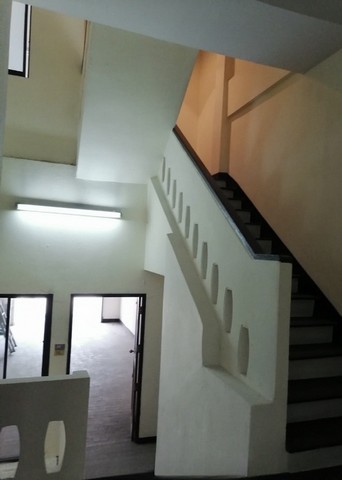 [B962]ให้เช่า 35k ทาวน์โฮม Office 4 ชั้นเล่นระดับ มีดาดฟ้า Roof Top พร้อมหลังคา พระราม 9 ซอย 15 เขตห้วยขวาง เหมาะทำสำนักงาน และอยู่อาศัย