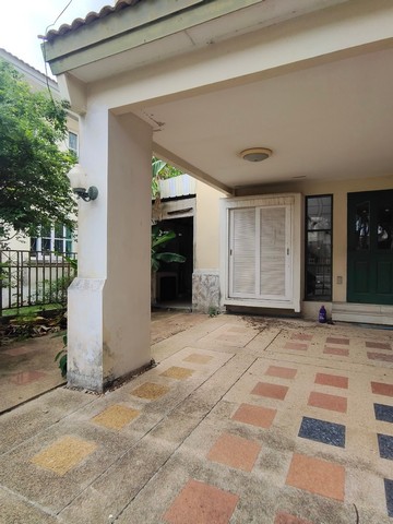 ขาย บ้านเดี่ยว หมู่บ้านปาริชาต พุทธมณฑลสาย4  พท.50.7วา  ราคา 3.5 ลบ. ตามสภาพ