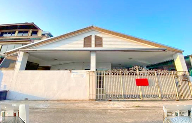  ให้เช่าบ้านเดี่ยว โฮมออฟฟิศได้ ใหญ่มาก 50ตรว. BTS เสนานิคม 3นอน 2น้ำ 2จอดรถ 4แอร์ เดินทางสะดวก เซ็นทรัล อีสต์วิลล์