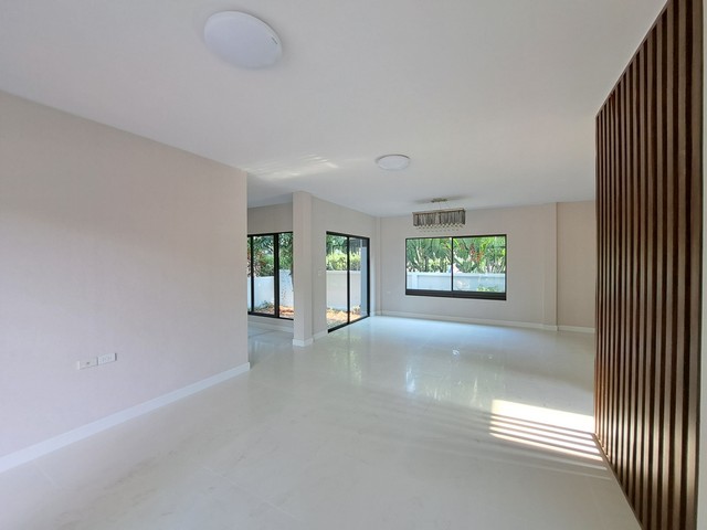 ขายบ้านเดี่ยวโครงการ มัณฑนา เลค วัชรพล สายไหม กรุงเทพมหานคร BB 3228