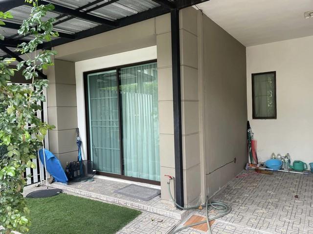 ให้เช่าทาวน์โฮม 2 ชั้น ซอยพัฒนาการ 38 หมู่บ้านพฤกษาวิลล์ 57  พื้นที่ใช้สอย 105 ตารางเมตร 3 ห้องนอน 2 ห้องน้ำ พร้อมเฟอร์นิเจอร์