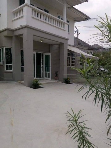 ขายด่วนบ้านเดี่ยว ราคาบ้านแฝด 66 ตรว. หลังมุม ดิโอเรียลตัลเฮ้าส์ ซอยโรงหมี่