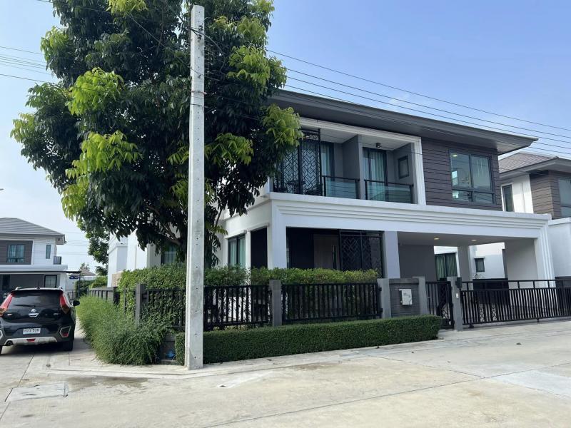 ขายบ้านเดี่ยว 2 ชั้นหลังมุม 60 ตรว. 4 ห้องนอน หมู่บ้านแกรนด์บริทาเนีย บางนา กม.12 ใกล้เมกะบางนา