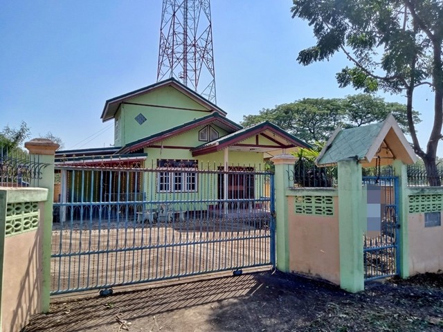 รายละเอียดเพิ่มเติมCode ID : PAP-7-0336  ราคาขาย          622,000 บาท- ขนาดพื้นที่ :   110 ตร.ว (1 งาน / 10 ตร.ว)- พื้นที่ใช้สอย :  204 ตรม- จำนวนห้อง : - ห้องนอน - ห้องน้ำ- ที่จอดรถ :   1-2 คัน- บ้านเดี่ยว  :   1 ชั้น- บ้านเดี่ยวหันทางทิศ : -พิกัดทรัพย์ :    https://maps.app.goo.gl/knY9Whj9CLBtxbVs7สถานที่ใกล้เคียง- ใกล้โรงเรียนสิงห์บุรี- ใกล้ท็อปส์ พลาซา สิงห์บุรี- ใกล้วัดสังฆราชาวาส สิงห์บุรี- ใกล้โรงเรียนสอนขับรถสิงห์บุรีรวมช่างสอบถามเพิ่