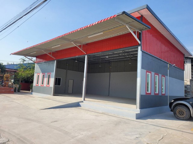 ให้เช่าโรงงาน พร้อมออฟฟิศ เนื้อที่ 160 ตารางเมตร ใกล้นิคมอมตะนคร อำเภอพานทอง จังหวัดชลบุรี