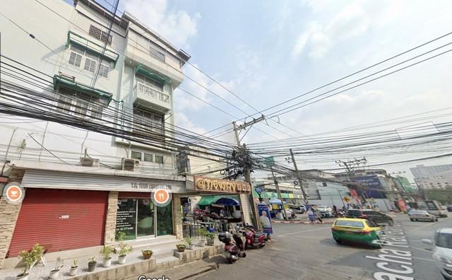 ให้เช่าและขายตึกแถว 4 ชั้นครื่อง 1 คูหา ติดถนนประชาราษฎร์บำเพ็ญ ขนาด 250 ตร.ม.Renovate ใหม่ ทำเลย่านการค้าห้วยขวาง 
