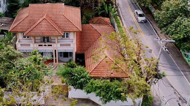 EPL-HS1119 ขายบ้านเดี่ยว 2 ชั้น บางนา-ตราด ซอย 4 ใกล้โรงเรียนนานาชาติบางกอกพัฒนา 3 ห้องนอน 3 ห้องน้ำ เนื้อที่ 345 ตรว. ใกล้ เซนทรัลบางนา