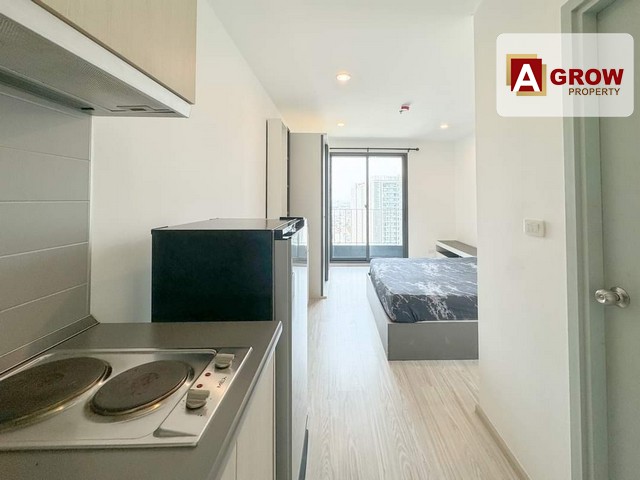 คอนโด IDEO โมบิ วงศ์สว่าง อินเตอร์เชนจ์ ติดรถไฟฟ้า MRT บางซ่อน ที่ตั้ง :  ถนนกรุงเทพ- นนทบุรี แขวงบางซื่อ เขตบางซื่อ กรุงเทพมหานคร 10800รหัสทรัพย์ : AGC00180ราคาขาย 1,790,000 บาทรายละเอียด : - ห้องขนาด 21. 8 ตร.ม.- 1 ห้องน้ำ- 1 ห้องนอน***แถมฟรี***- บิวท์อินมีเฟอร์ให้พร้อม ตู้เสื้อผ้า เตียงนอนพร้อมฟูก ตู้ลิ้นชักข้างเตียง- แถมแอร์ 1 เครื่อง- แถมเตาไฟฟ้า พร้อมที่ดูดควัน และตู้เย็น จุดเด่น/สิ่งอำนว