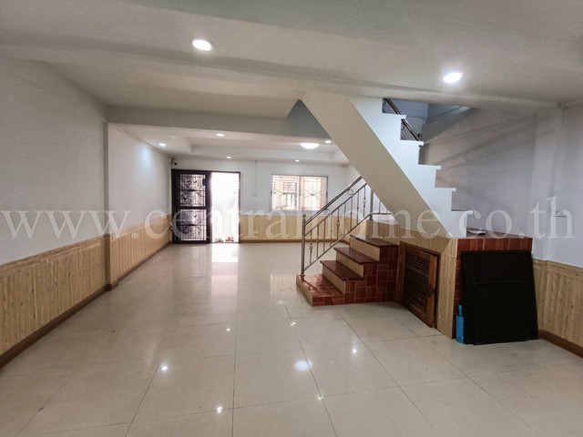 ทาวน์เฮ้าส์ บ้านศิริสุข ช่างอากาศอุทิศ 27 แยก 4 ดอนเมือง