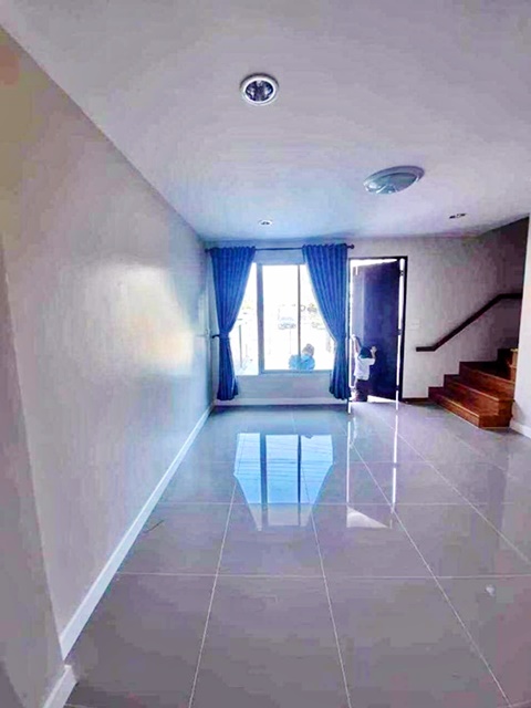 รักสัตว์ ถูกมาก เคหะเมืองใหม่ บางพลี ให้เช่าทาวน์โฮม 2 ชั้น 20ตรว. 100ตรม.2นอน 2น้ำ 1จอดรถ 2แอร์ ตลาดรวยทรัพย์ เข้าออกได้หลายทาง