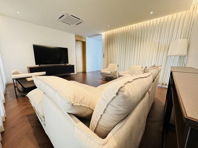 PO460 ขาย บ้าน เดี่ยว 3.5 ชั้น ในโครงการ บ้านเมืองทอง 2/3 ย่านพัฒนาการ ราคาขาย 85,000,000 บาท ค่าโอนคนละครึ่ง