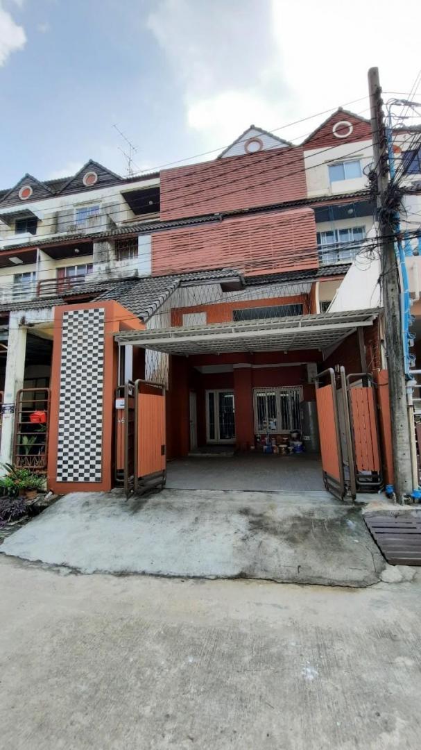 ให้เช่าทาวน์เฮ้าส์ 4 ชั้น หมู่บ้านวราธรวิลล์ พัฒนาการ 44 เขตสวนหลวง 