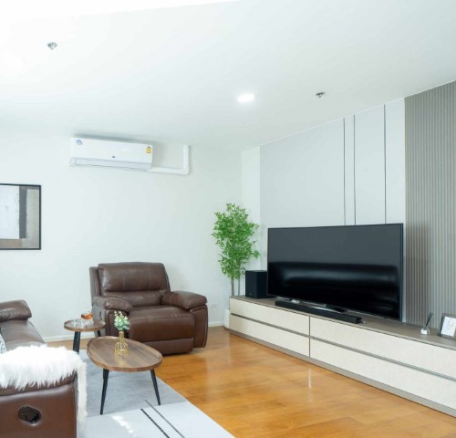 ขายด่วนคอนโด Villa Sikhara ทองหล่อ25 ถนนสุขุมวิทซ.49 ใจกลางย่านเศรษฐกิจ พร้อมสระว่ายน้ำ ใกล้BTS ทองหล่อ