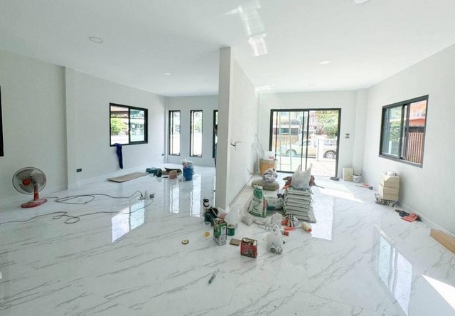 หมู่บ้านชมเพลิน ซอย เศรษฐกิจ46 บางแคเหนือ ของแถม เยอะมาก