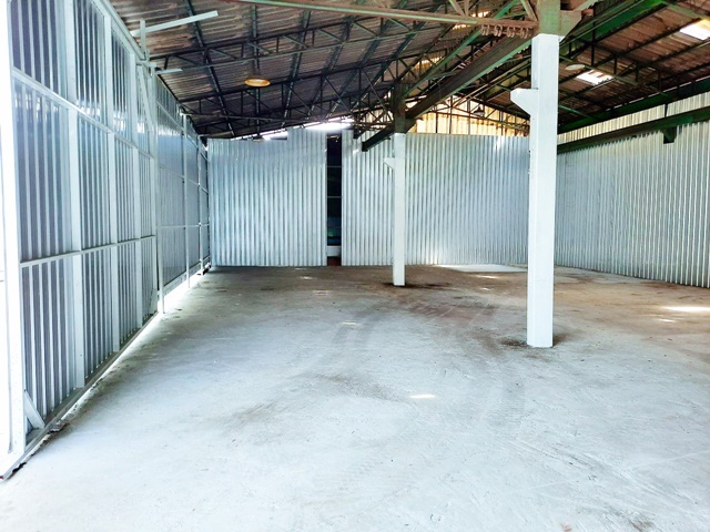 สร้างใหม่มาก ไฟฟ้า 3 เฟส ย่านพระราม3 ให้เช่าโกดัง-โรงงาน 2งาน 410ตรม.  สร้างใหม่มาก ไฟฟ้า 3 เฟส 1โกดดัง 1น้ำ 3จอดรถ เซนทรัลพระราม3 ช่องนนทรี