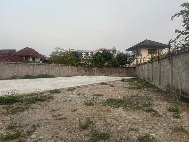 ขายที่ดินกลางเมืองใกล้ถนนคนเดินวัวลาย 180 เมตร ขายเท่าราคาประเมิน