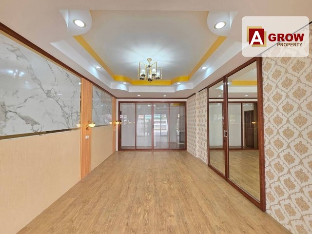 ม. บัวทอง4 หลังมุมต้นโครงการ ถนนเมนในโครงการ  ทำเลค้าขายได้ อยู่อาศัยดี  รีโนเวทใหม่พร้อมอยู่