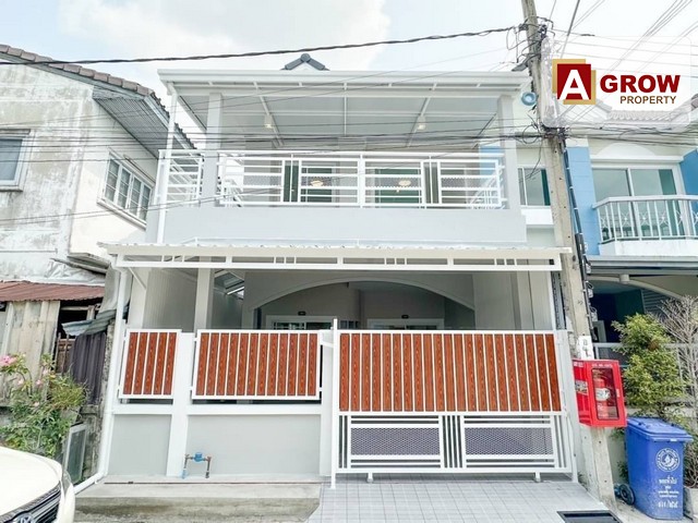 หมู่บ้านศุภากร - ไทรน้อย บ้านรีโนเวทใหม่พร้อมอยู่ แถมเฟอร์นิเจอร์ครบที่ตั้ง : ถ.บางกรวยไทรน้อย ต.ไทรน้อย อ.ไทรน้อย จ.นนทบุรีรหัสทรัพย์  : AGT00398 ราคาเพียง  1,950,000 บาทรายละเอียด : - หน้าบ้านหันตะวันตกเฉียงใต้- ทาวน์เฮ้าส์ 2 ชั้น- พื้นที่ 21.6 ตร.ว.- หน้ากว้าง​ 6 เมตร-  3 ห้องนอน-  2 ห้องน้ำ-  1 ห้องโถงภายในบ้าน-  1 ที่จอดรถภายในบ้าน-  ต่อเติมบ้านแบบจัดเต็มใหม่ทั้งหลัง**แถมฟรี**- ชุดโต๊ะทาน