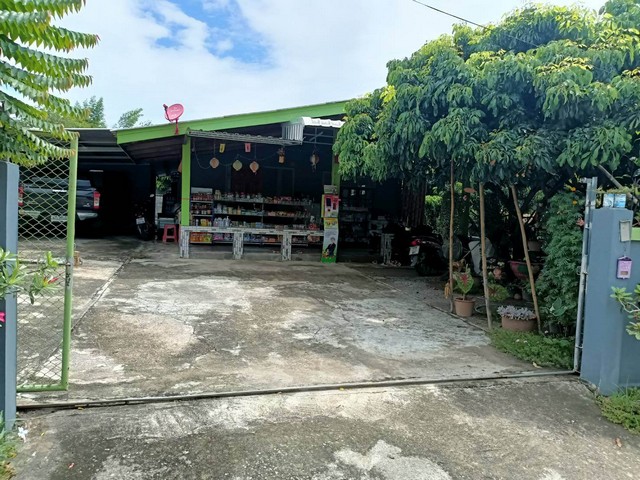 ขายบ้านชั้นเดียว 1งาน22ตรว. 2นอน2น้ำ 1.5ลบ. หมู่บ้านสบแจ่ม ต.บ้านแปะ อ.จอมทอง เชียงใหม่ขายบ้านพร้อมที่ดิน มีโฉนดเนื้อที่ 1 งาน 22 ตารางวาพิกัด : หมู่บ้านสบแจ่ม ต.บ้านแปะ อ.จอมทอง จ.เชียงใหม่ราคา 1.5 ล้านบาท ค่าโอนคนละครึ่ง (ราคาต่อรองกันได้) ลักษณะตัวบ้านเป็นบ้านปูน 1 ชั้น 2 ห้องนอน2 ห้องน้ำมีในตัวทุกห้องมีห้องน้ำด้านนอกอีก 1 ห้อง 1 ห้องโถง 1 ห้องครัว มีโรงจอดรถ ข้างหน้าบ้า