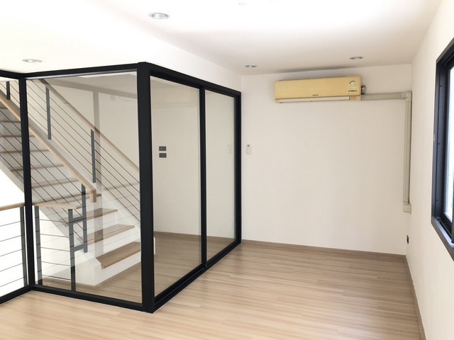 PO465 ขาย ชิเซน พัฒนาการ 32 Shizen Phatthanakan 32 ห้องมุม สไตล์ Japanese Modern Loft 4 ห้องนอน 4