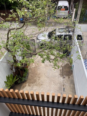 บ้าน สวน มีสไตล์ บ้านสิรินเฮ้า  ถนนภูมิเวท ซอย 10 ปากเกร็ด นนทบุรี