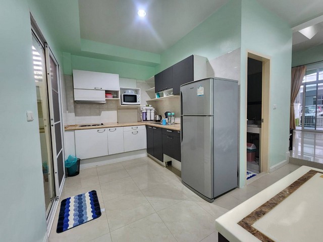 [B975]ให้เช่า 22k ทาวน์โฮม ไล่ระดับ 5 ชั้น เพดานสูง ดิ ยูโรเปี้ยนทาวน์ ยูโรโนวา ลาดกระบัง 24/1 ห่างจากถนนใหญ่เพียง 200 เมตร ใกล้ทางด่วน