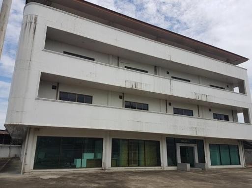 PB3994 ให้เช่าอาคารสำนักงาน 4 ชั้น เขตประเวศ ซอยเฉลิมพระเกียรติ79 พื้นที่โดยรวม 2,418 ตรม.รอบอาคารสามารถจอดรถได้มาก