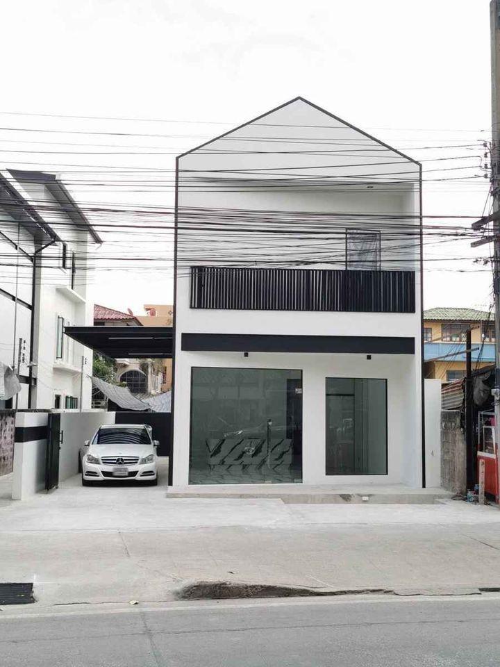 ให้เช่าโฮมออฟฟิศ 2 ชั้น สไตล์มินิมอล ซอยจรัญสนิทวงศ์ 13