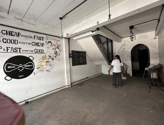 ให้เช่า อาคาร3 ชั้น หน้าหมู่บ้านอยู่เจริญ ในซอยตรง รังสิตคลอง2 ปทุมธานี เหมาะทำหน้าร้าน