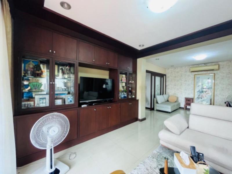 ขายบ้านเดี่ยว2ชั้น 51ตร.ว.หมู่บ้านอิมพีเรียลพาร์คเฟส2ย่านเฉลิมพระเกียรติร.9ซอย 67