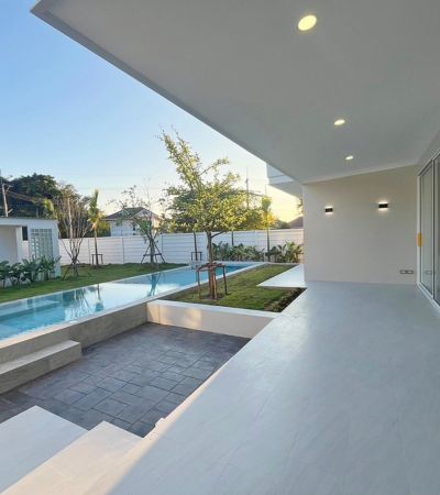 พูลวิลล่าส่วนตัว 2 ชั้น โมเดิร์นลักชัวรี่ หรูหรา และทันสมัย ใกล้ห้าง Meta Mall, Rimping 3 ก.ม