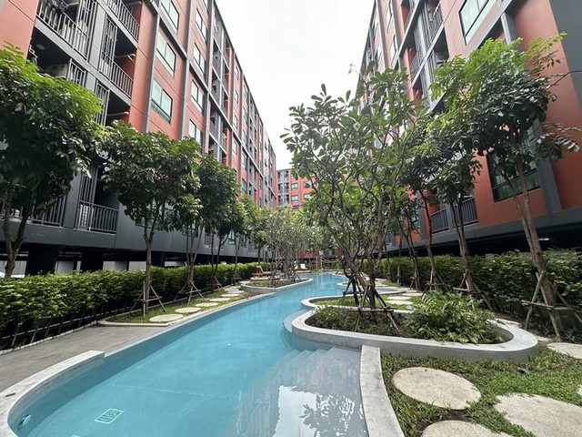 รหัสทรัพย์ 5118คอนโด มอนเต้ พระราม 9 (Monte Rama 9) ห้องแต่งสวย ฮวงจุ้ยดี หน้าห้องไม่ชนกับใครที่ตั้ง : ซอยรามคำแหง 12 ถ.รามคำแหง แขวงหัวหมาก เขตบางกะปิ กรุงเทพมหานคร 10240รายละเอียด- คอนโดมิเนียม Low Rise 8 ชั้น จำนวน 3 อาคาร (A,B,C) จำนวน 536 ยูนิต- ตัวห้องอยู่ อาคาร C ชั้น 4- ขนาดห้อง 34.74 ตารางเมตร - 1 ห้องนอน 1 ห้องน้ำ 1 ห้องแต่งตัว 1 ห้องนั่งเล่น 1 ห้องครัว - มีที่จอดรถส่วนรวม ทำเลดี ใกล้ห้าง ใกล้ม