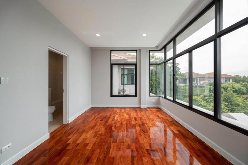 ขายบ้านเดี่ยว 2 ชั้น หมู่บ้าน เดอะ แกรนด์ ปิ่นเกล้า ใกล้ รถไฟฟ้าสถานีรถไฟฟ้า BTS สายสีแดง บางซื่อ ตลิ่งชัน สถานีศาลาธรรมสพน์