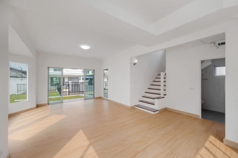 ขายบ้านเดี่ยว 2 ชั้น  โครงการ พฤกษ์ลดา พุทธสาคร หลังมุม ใกล้รถไฟฟ้าสายสีน้ำเงิน สถานีหลักสอง และ ใกล้ The Mall บางแค