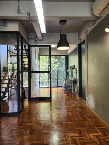 ให้เช่าโฮมออฟฟิศ 3 ชั้น 250 ตรม. หลังมุม สาทรซอย7 เหมาะทำโฮมออฟฟิศ, คาเฟ่, ทำเวิร์คช็อป, สตูดิโอ ใกล้ BTS ช่องนนทรี แยกสาทร-นราธิวาส