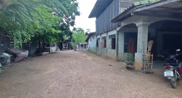 ขาย บ้านพักอาศัยครึ่งตึกครึ่งไม้ 2 ชั้น  ต.โคกพระ อ.กันทรวิชัย จ.มหาสารคาม  PAP2-0335