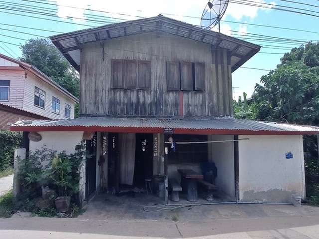 ขาย บ้านพักอาศัยครึ่งตึกครึ่งไม้ 2 ชั้น จำนวน 2 หลัง   ต.สำโรง อ.นาเชือก จ.มหาสารคาม  PAP1-0059
