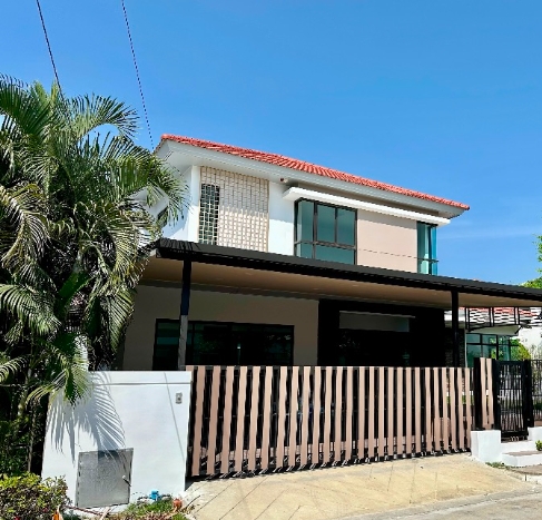 ขายบ้านเดี่ยว 2 ชั้น มัณฑนา พระราม 2-เทียนทะเล28 บางขุนเทียน เนื้อที่ 100 ตรว มี 4 นอน 4 น้ำ