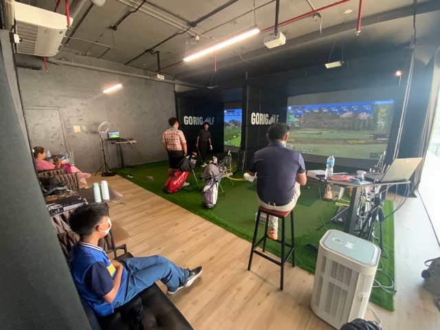 เซ้งธุรกิจพร้อมระบบบริหาร golf simulator สนามไดร์ฟในร่ม เขตสาธร กทม.