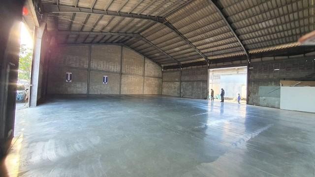  ให้เช่าโกดังพื้นที่ 400 ตรม ซอยกิ่งแก้ว 15 บางพลี ใกล้สนามบินสุวรรณภูมิ รถพ่วงเข้าออกสะดวก รหัสTO1238   ราคาเช่า 40,000 บาทเดือน