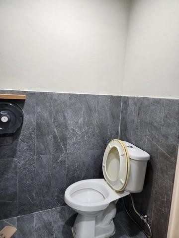 PO476 ให้เช่า โฮมออฟฟิศ 3 ชั้น 250 ตรม. หลังมุม ถนนสาทรซอย 7  ราคาเช่า 120,000 บาท ให้เช่าบ้านเปล่าไม่มีเฟอร์นิเจอร์