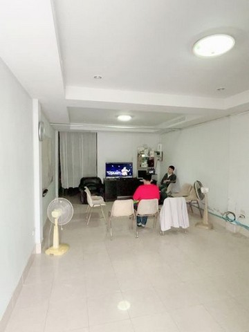 ขายด่วนๆบ้านอาคารพาณิชย์ ท๊อปแลนด์ ติดกับตลาดนัดไดโนเสาร์เก่า หัวหิน จังหวัดประจวบคีรีขันธ์