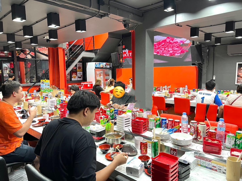 BH2791 ให้เช่า / เซ้ง พื้นท่ีชั้น 1 และ ชั้น 2 ร้านอาหาร และ ผับ บาร์ ร้านชาบู  มีลิฟหน้าร้านทางแยกแต่ละร้านในตึก ถนนเอกมัย